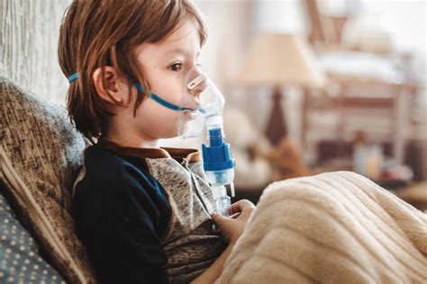 Portable Nebulizers for Asthma: Uses, Types, Precautions