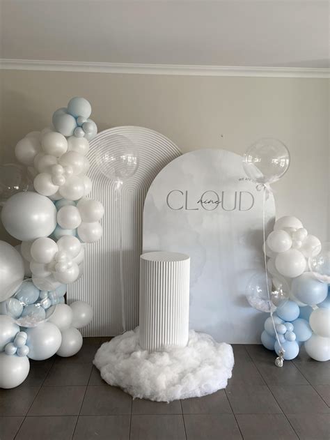 On Cloud 9. — Blanc on Briggs