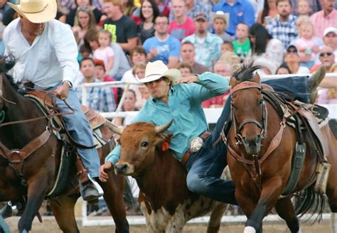 Steer Wrestling – Strawberry Days Rodeo