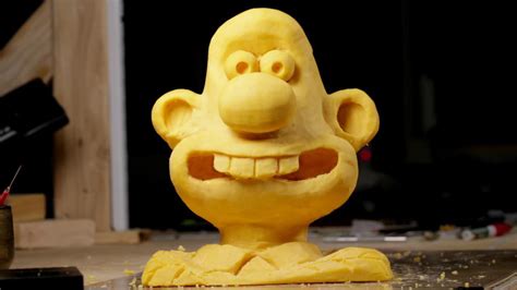 Wallace, from “wallace and gromit” cheese statue : r/madeofcheese