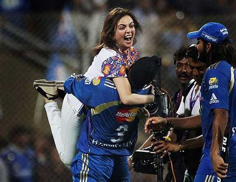 Nita Ambani Hugs This Mumbai Indians Cricketer After Every Match For ...