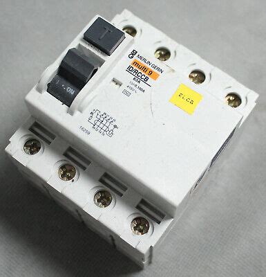 Interruttore Automatico 4P MERLIN GERIN 16259A MULTI9 ID RCCB 63A 415V