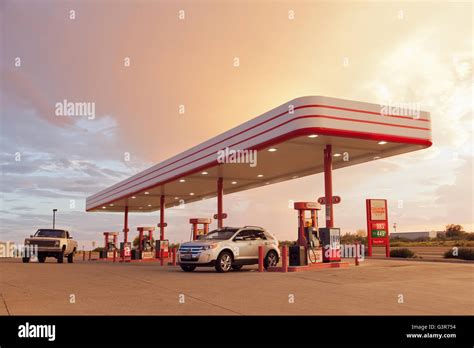 USA, California, Cars at gas station at sunset Stock Photo - Alamy