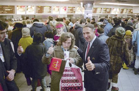 An Impressive Story About How Soviet Unions First McDonalds Was