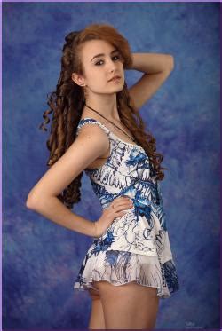 Imx To Tmtv Yuliya Blue And White Floral X134 4D