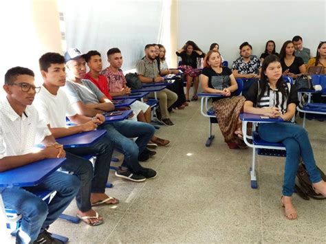 Equipe Do Pronatec Apresenta Trabalho Em F Rum De Jornalismo