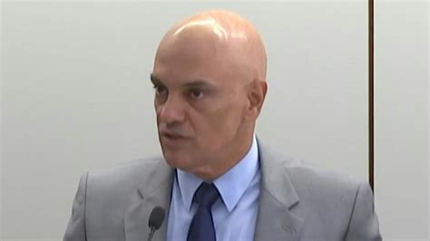 Alexandre de Moraes determina a suspensão do X no Brasil AFP YouTube