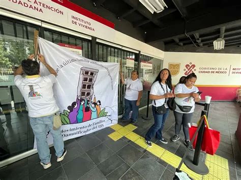 La Jornada Protestan Damnificados Frente Al Invi Para Exigir