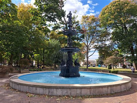 Roadside Tristate: The Central Park Fountain