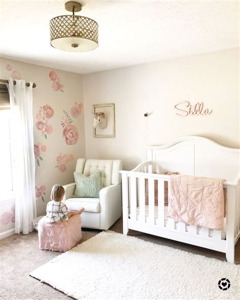 Baby girl floral nursery | Girl nursery room, Baby girl room, Baby girl ...