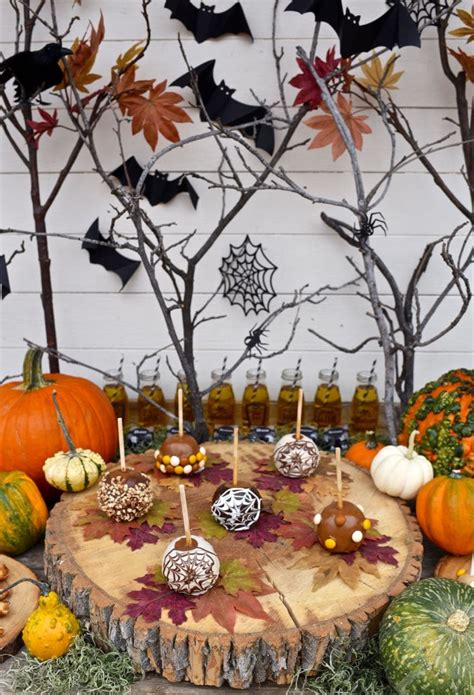 outdoor-halloween-party-tablescape - Make Life Lovely