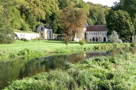 L abbaye Notre Dame de Fontaine Guérard