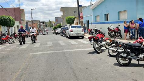 DANDO UMA VOLTA NAS RUAS DE CACIMBA DE DENTRO PB HOJE TERÇA FEIRA 10 DE