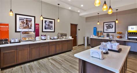 Hampton Inn Dearborn Hotel Near Detroit