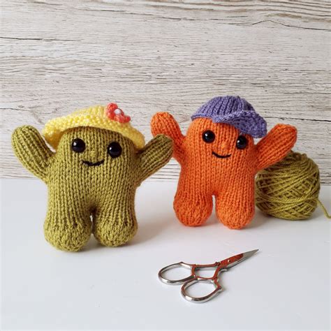 Huggling Monster Knitting Pattern By Claire Fairall Easy Knitting