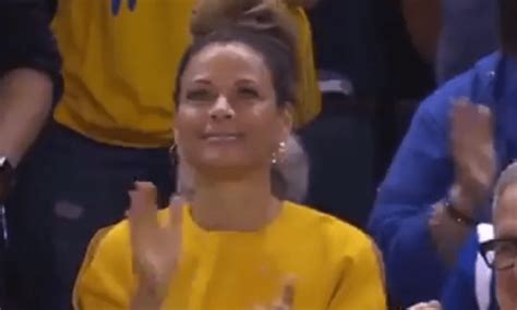 Video Steph Curry S Mom Going Viral During Game 2 The Spun What S Trending In The Sports