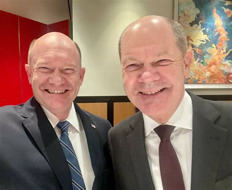 FOTO Sosia Lui Olaf Scholz