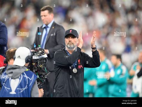 Trainer Jürgen KLOPP JÃ rgen LFC dankt den Fans nach der