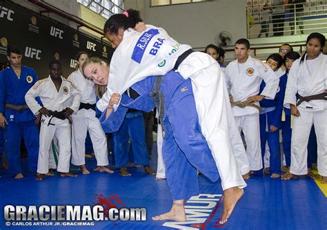 Ronda Rousey revela sonho de ser campeã mundial de Jiu Jitsu Graciemag