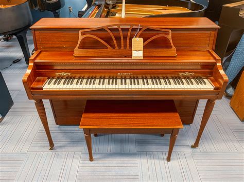 Baldwin Classic Console Piano For Sale in Louisville