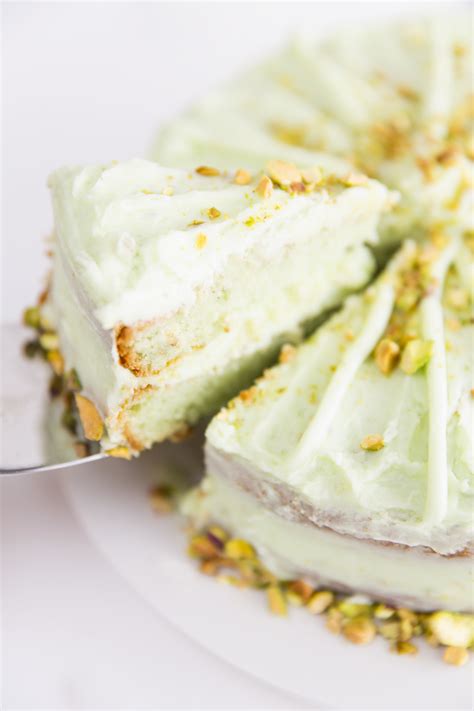 5 Ingredient Super Moist Pistachio 7up Layer Cake With Pistachio Frosting Recipe — Lily The