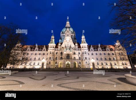 Hannover Germany Night View Of The New Town Hall Neues Rathaus A