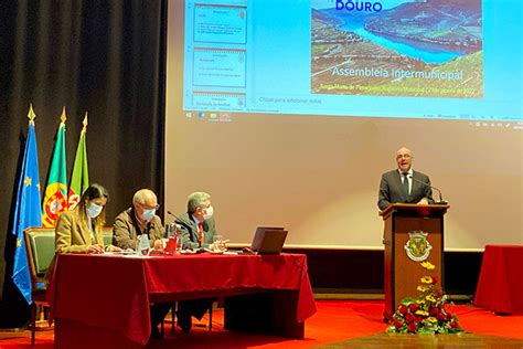 Rua Direita Representantes Da Assembleia Municipal De Lamego Tomam