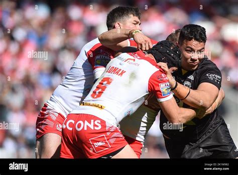 St. Helens, England -17th September 2022 - Tyler Dupree (28) of Salford ...