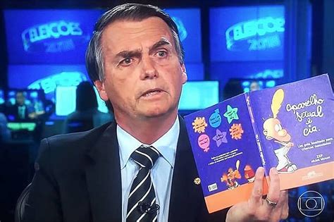 TSE confirma que kit gay nunca existiu e proíbe fake news de Bolsonaro Brasil de Fato
