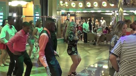 Carnival Magic Everybody Dancing The Macarena Song In The Lobby Youtube