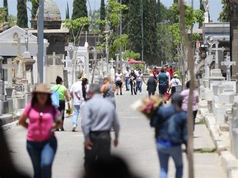 Saldo Blanco En Panteones Tras D A De Las Madres