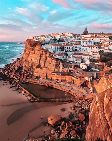 Azenhas Do Mar El Pueblo De Sintra Que Es Una Postal