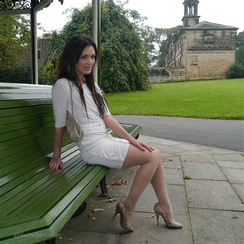 Stiletto Girl Sample Pic 1 Slender Amateur Girl In Heels And Nylons