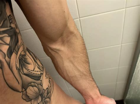 Shower Forearm Nudes Forearmporn NUDE PICS ORG