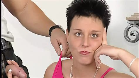 Brunette In Scwarzen Strapsen Fickt Mit Fremden Und Schluckt XHamster