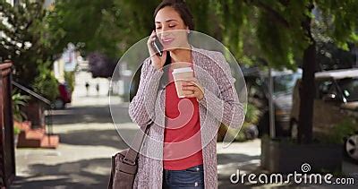 A Latina Woman Talks To Her Friends On The Phone Stock Video Video Of Smartphone Adult 257674015