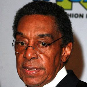 Don Cornelius - Bio, Facts, Family | Famous Birthdays