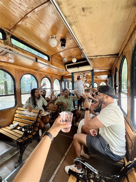 Epic Birthday on a NYC Pizza Trolley Tour: Celebrate in Style | Mom on