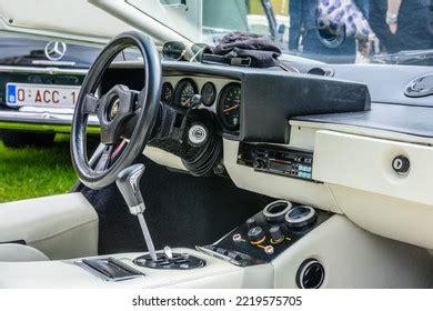 12 Lamborghini Countach Interior Images, Stock Photos & Vectors ...