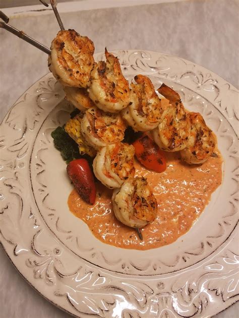 Grilled Garlic Shrimp Recipe With Roasted Red Pepper Aioli