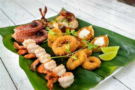 Mariscos Mixtos Al Horno Con Langostinos Calamares Pulpo Langosta Y