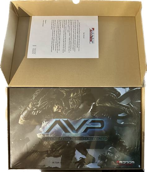 Alien Vs Predator The Hunt Begins Avp St Release Resin Figures