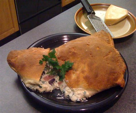 Vegetarian Skinny: Spinach-Cheese Calzone