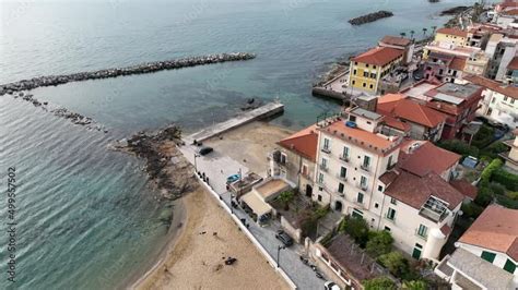 Il Borgo Marinaro Di Santa Maria Di Castellabate Nel Cilento Campania