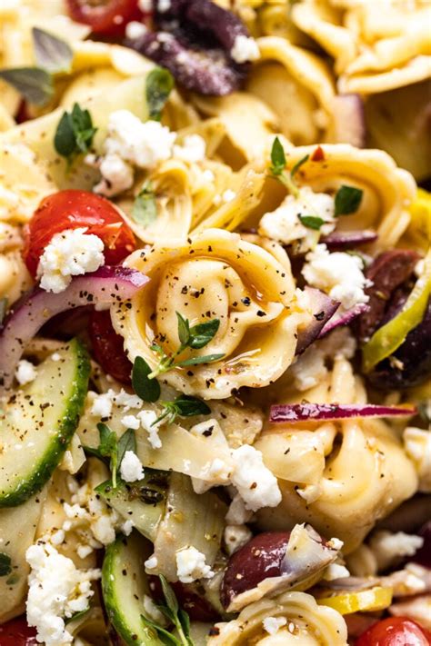 15 Minute Greek Tortellini Pasta Salad