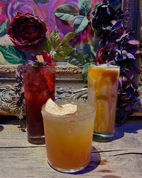 moe's cantina wrigley 9