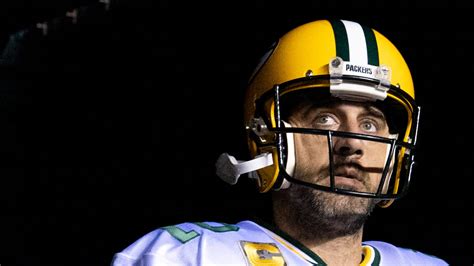 Aaron Rodgers Tells Pat Mcafee Hes Taking Darkness Isolation Retreat