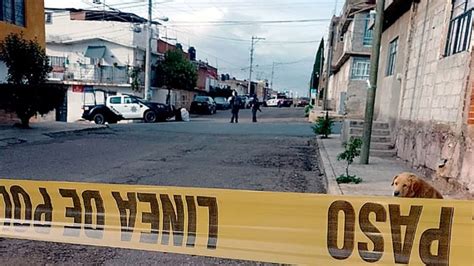 Hallan Vecinos Tres Cuerpos Envueltos En Cobijas Y Otro Decapitado Con