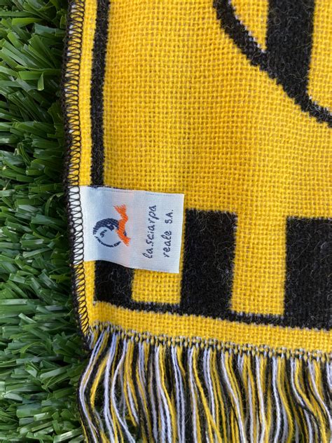 Peñarol Uruguay Stadium Scarf Pre Owned Adult Size – maskjerseys