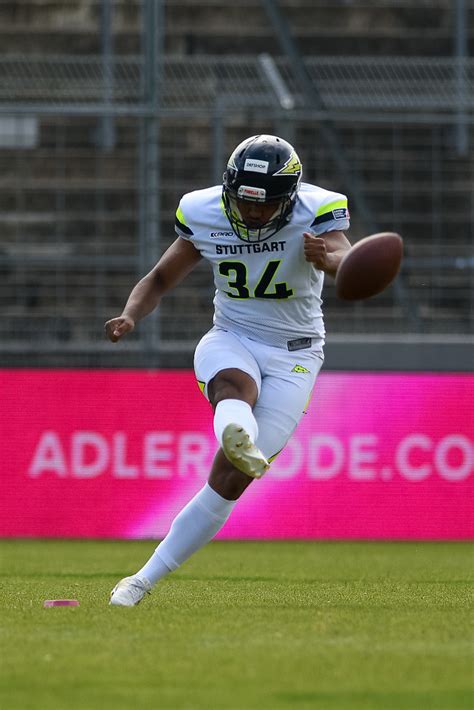 Stuttgart Surge Vs Paris Musketeers American Football E Flickr